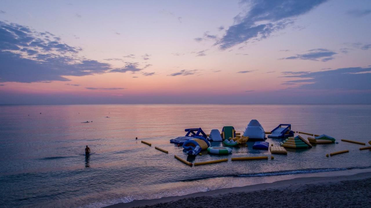 Villette Miramare Будони Экстерьер фото